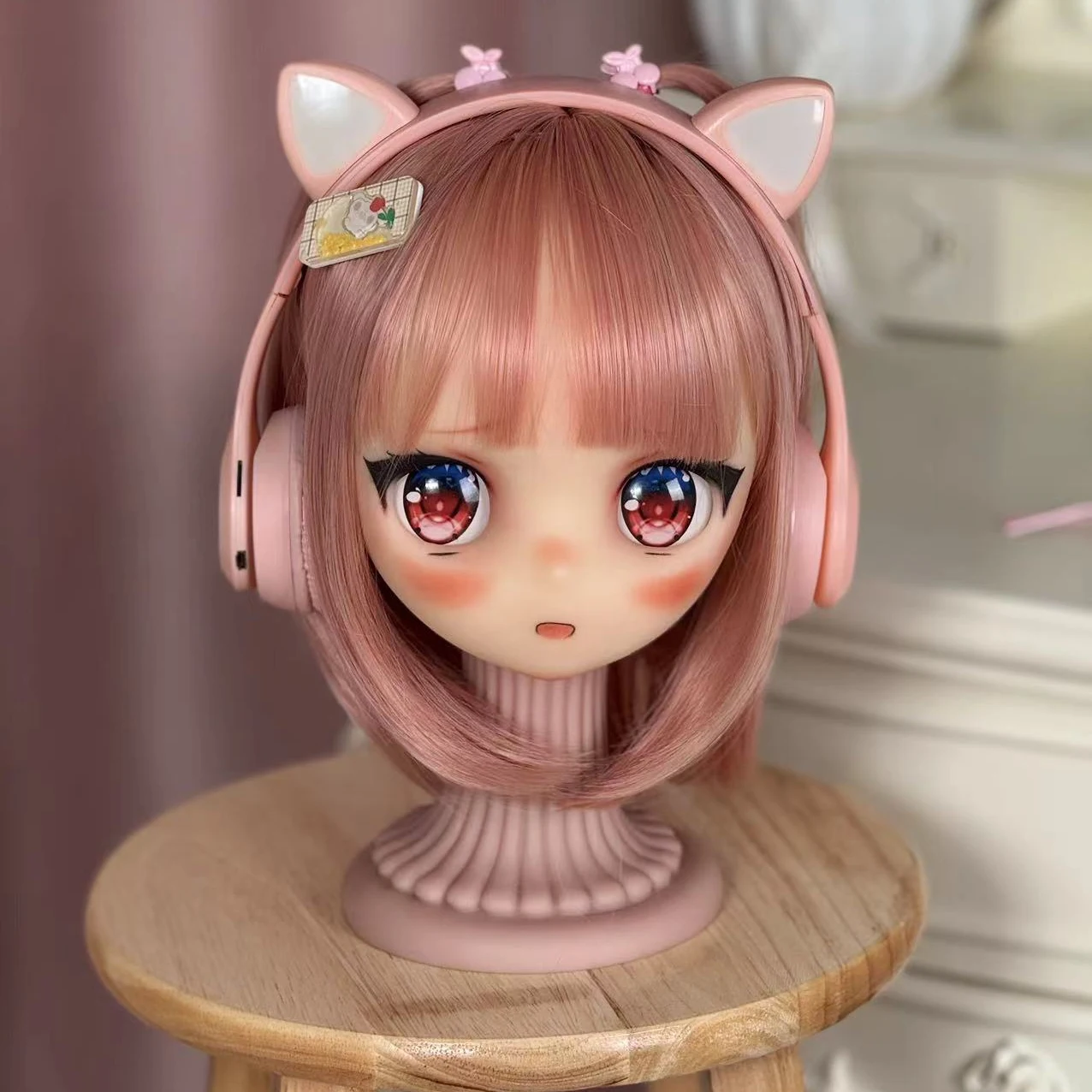 New animation single head, can be installed entity doll body, M16 thread interface, beautiful makeup, send pink hair, send the s
