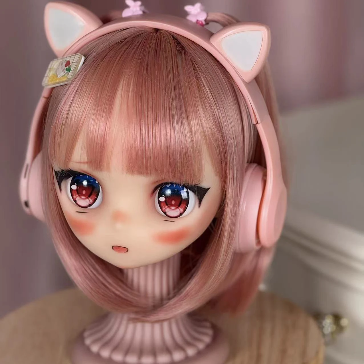 New animation single head, can be installed entity doll body, M16 thread interface, beautiful makeup, send pink hair, send the s