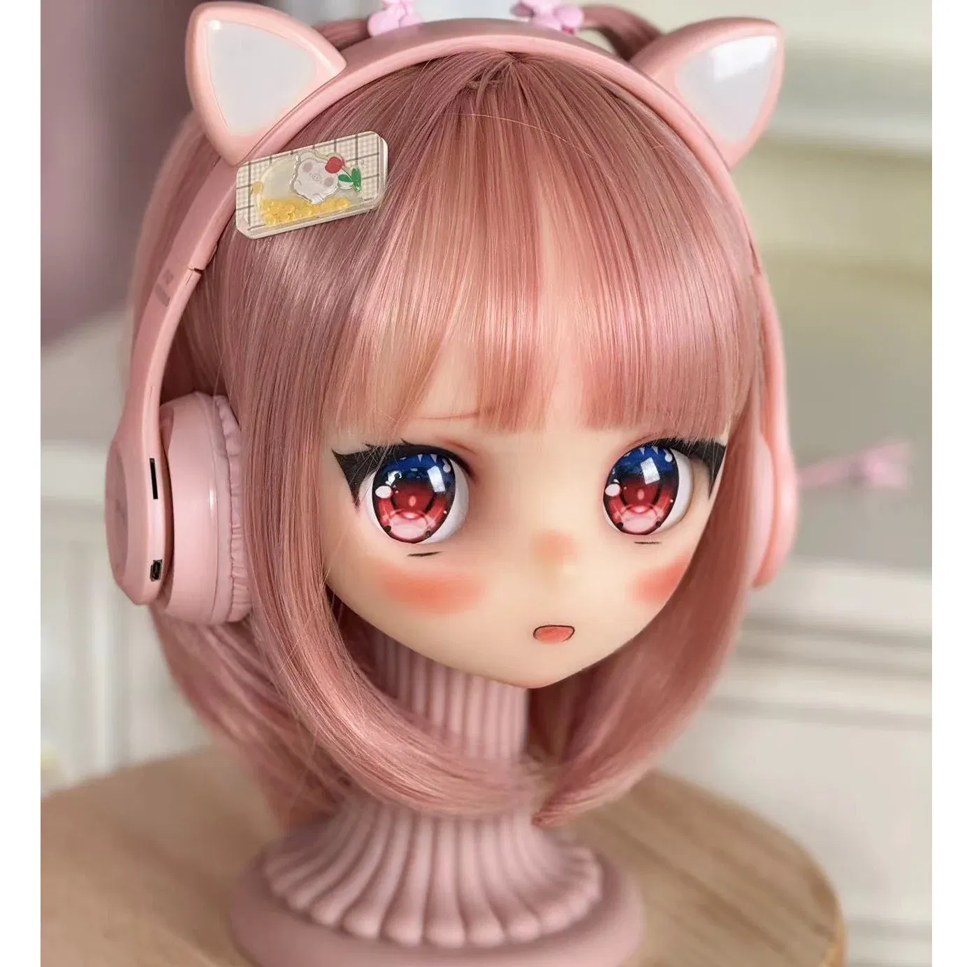 New animation single head, can be installed entity doll body, M16 thread interface, beautiful makeup, send pink hair, send the s