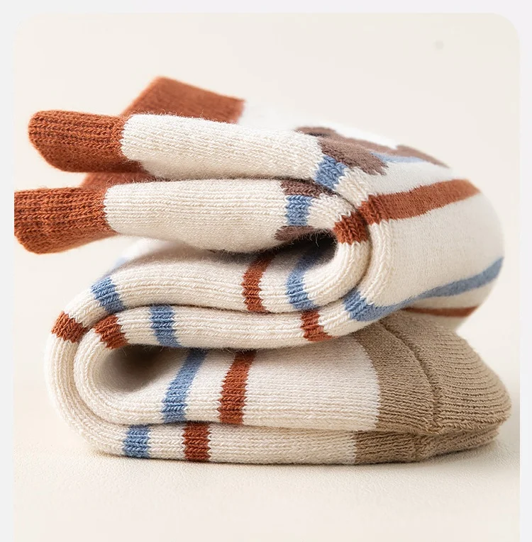 Color: Beige, Size: 10-12T - 1-14T Children Winter Warm Socks Kids Boys Thicken Cotton Socks Thermal Winter Socks Baby Cartoon Bear Pattern Terry Sock
