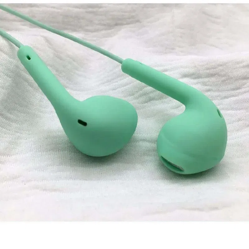 10pcs Portable Sport 8 Colors Earphone Wired Super Bass With Built-in Microphone 3.5mm In-Ear Wired Hands Free For Smartphones