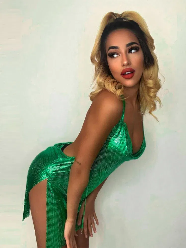 Color: Silver, Size: L - Sexy and Fashionable Women's Elegant Short Dress with Hanging Neck Backless Bottom Chest Sequin Party Girl Dance Dress