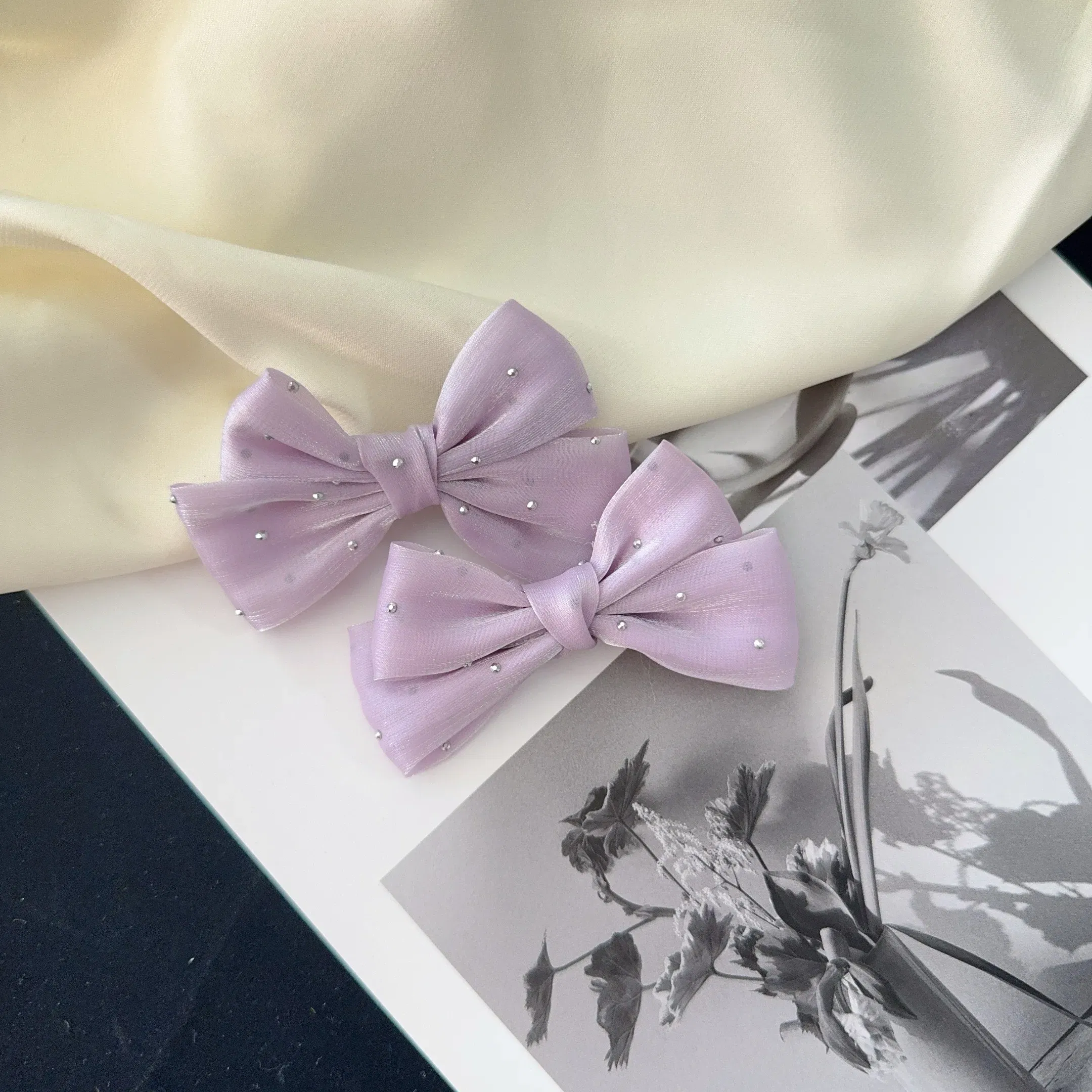 Color: Apricot - 2Pcs Starry Dots Red Velvet Bow Hair Pins Hair Clips Kids Girls Fashion Christmas Barrettes Ponytail Holder Headwear Accessories