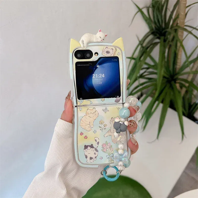 Color: Beige, Material: PE - 3D Flower Cat Bracelet Phone Case For Samsung Galaxy Z Flip 7 FE 6 5 4 3 ZFlip6 Z Flip6 ZFlip 6 Cat Ears Shockproof Cover