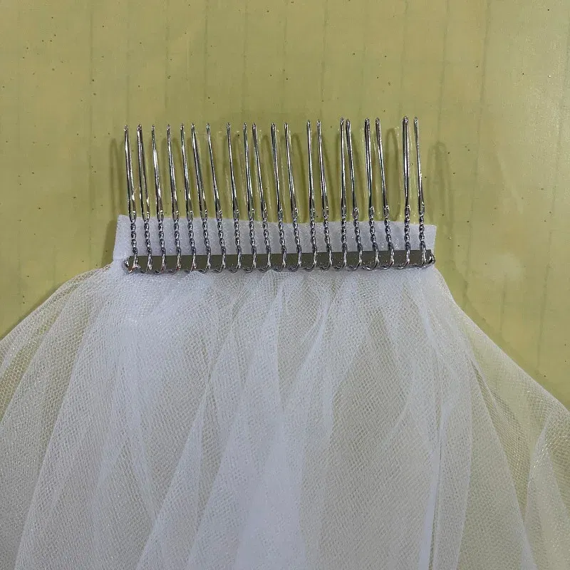 Color: WHITE - 2 Tiers Bride Wedding Veil Short Fingertip Bridal Tulle Veil with Comb and Cut Edge