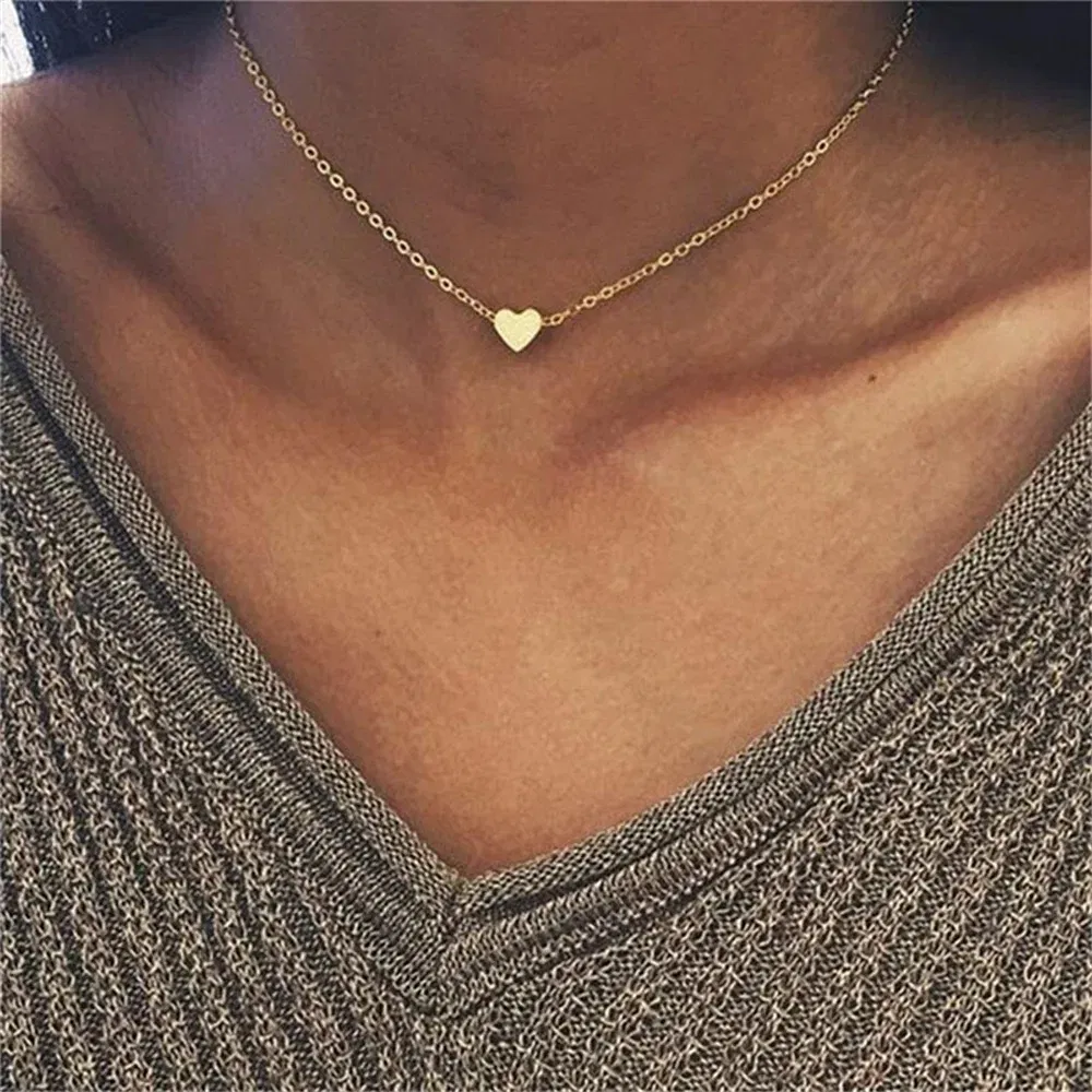 Metal Color: Gold-color - Fashion Small Heart Pendant Necklaces for Women Party Exquisite Collar Chain Golden Silver Color Chokers Necklace Jewelry Gift