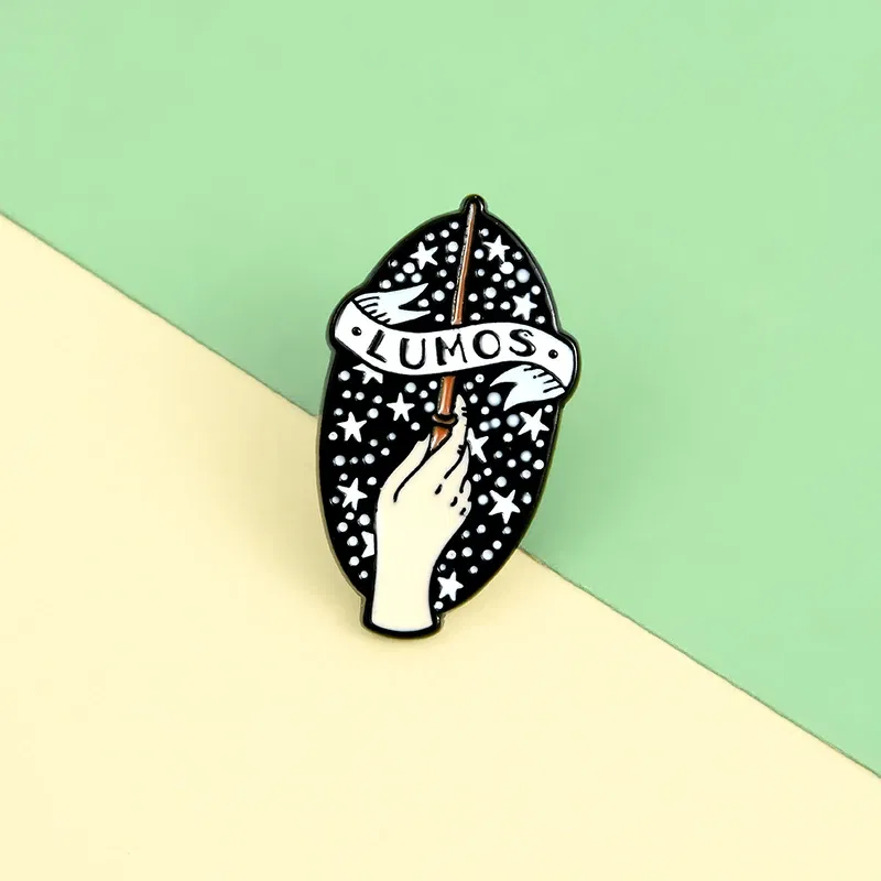 Personality LUMOS Star Magic Wand brooch Creative brooch pin badge enamel backpack lapel pin hat jewelry gift for friends