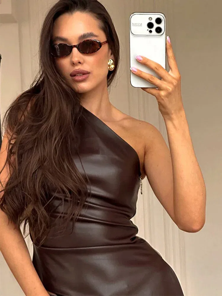 2024 Fall Snd Winter New Pure Color Slim Sleeveless One-Shoulder Slanting Collar Zipper Show Thin Jacket