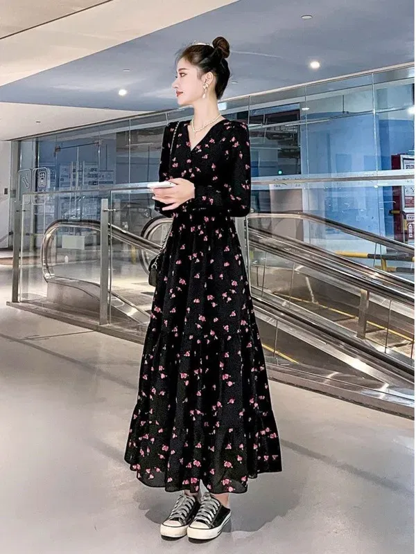 Color: black, Size: S - Chiffon floral dress 2024 spring/summer new high waisted slimming knee length skirt light luxury French style large skirt 3FWF