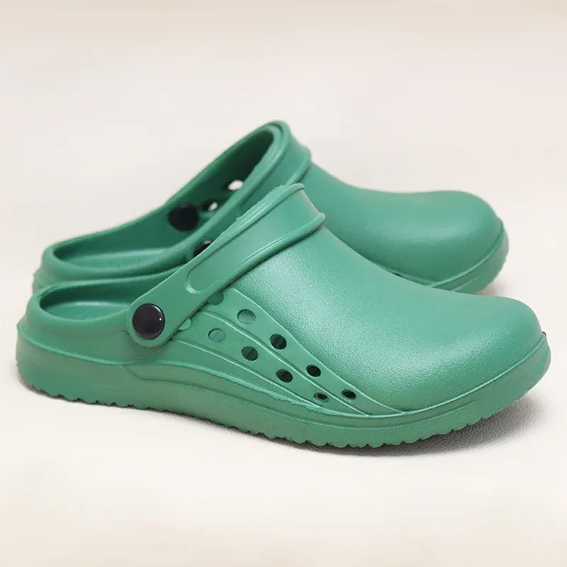 Color: army green, Shoe Size: 33 - High Quality Scrub Shoes Non-slip Dentist Nursing Clogs Healthcare Service Work Slippers Soft Operating Room Protective Clogs
