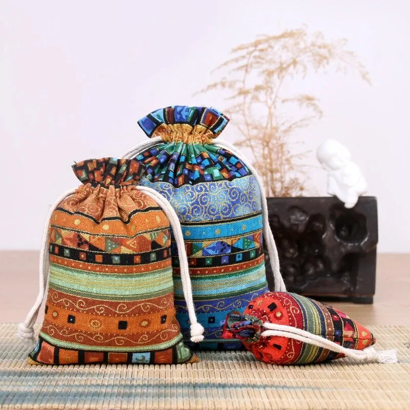 Size: M, Color: Red - 10pcs Ethnic Style Jewelry Bags Drawstring Pouch Candy Snack Gift Bag Retro Bracelet Jewelry Packaging Storage Bags