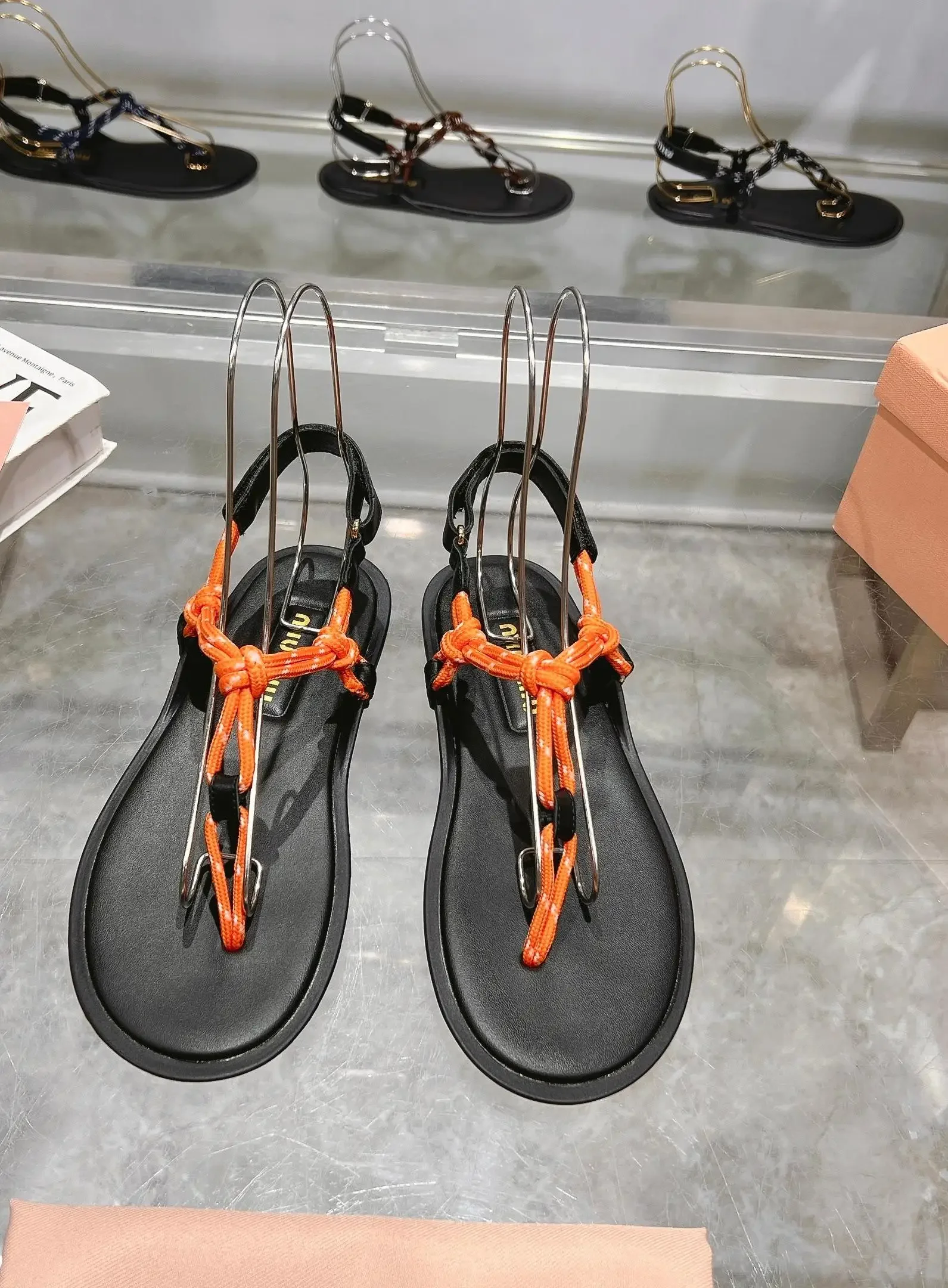 Color: Blue, Shoe Size: 37 - Fashionable and cost-effective MIU series 25 new summer products, the world's most popular flip-flops, versatile and trendy