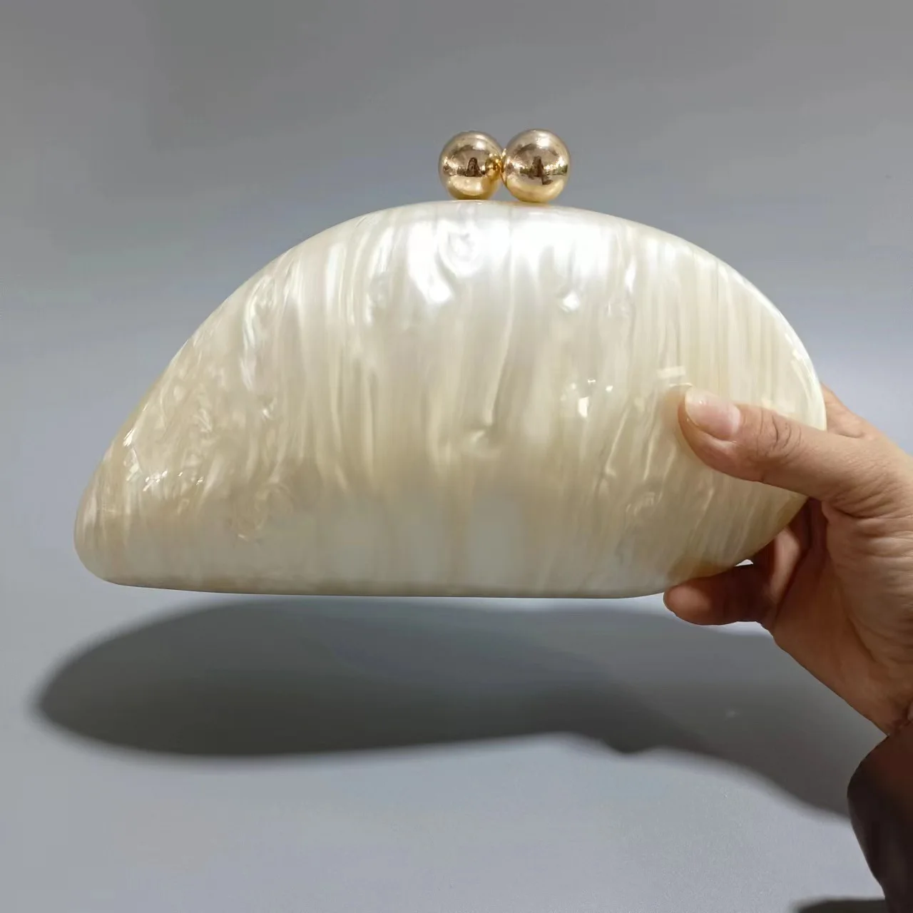 Color: Beige - 2024 New Hot Sale Acrylic Shell Shape Clutch Bag Women Designer Evening Party Cute Pearl Egg Purse Blue Handbag Wholesale