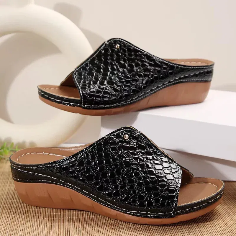 Color: Silver, Shoe Size: 36 - Women Gold Wedge Slippers New Summer Woman Crocodile Print Platform Sandals Female PU Leather Non Slip Beach Slides
