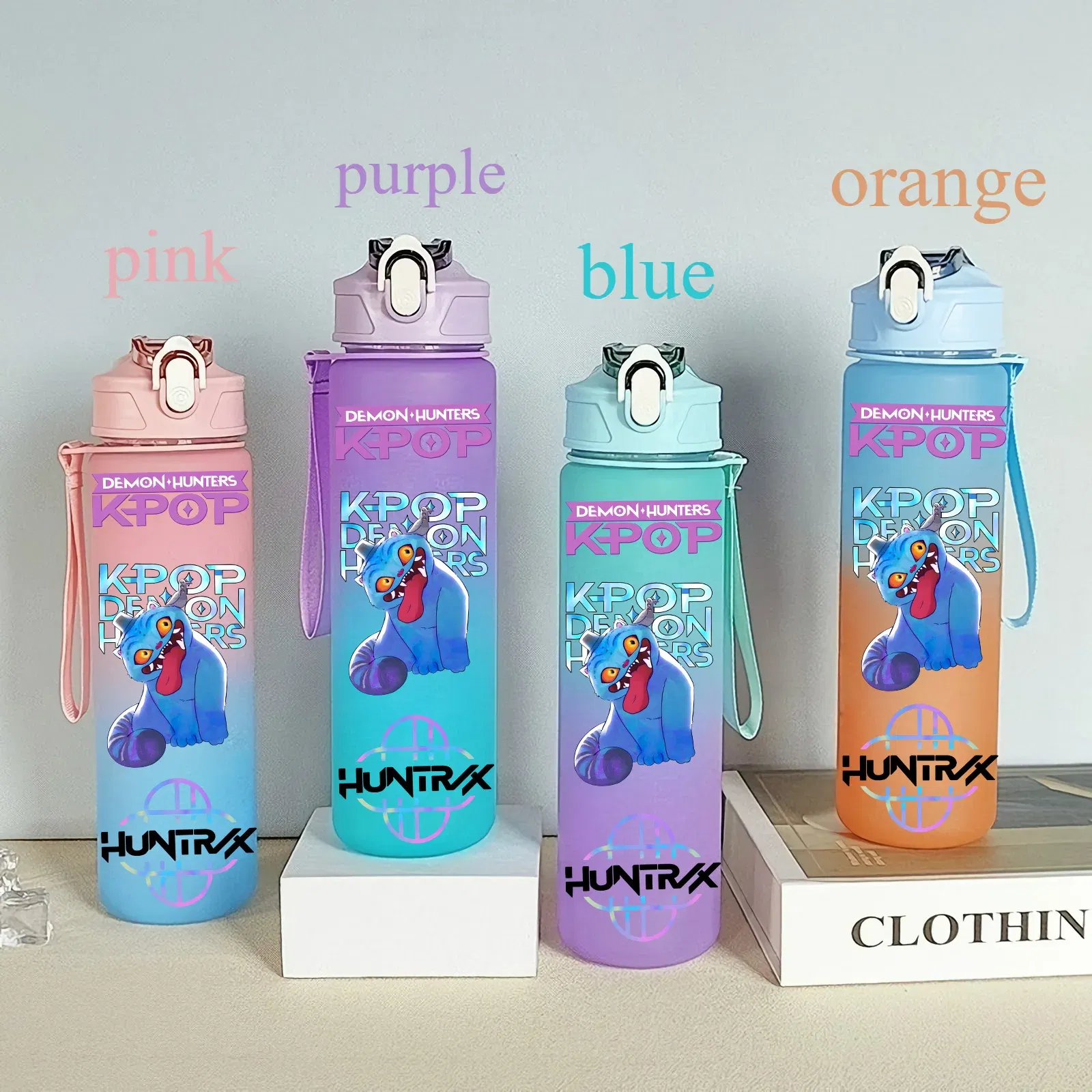Color: GRAY, Size: 12" - 750ML K-pop Demon Hunters HUNTR X Rumi Mira Zoey Jinu Celine Kpop Plastic Water Cup K Pop Drinking Bottle School Huntrix Gourde