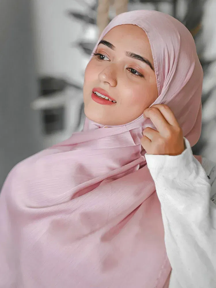 Color: dusty camel - Hot Premium Satin Crinkle Hijab Scarf Chiffon Shawl Plain Muslim Women Hijabs Breathab Islam Women Turban Pleated Scarf Ramadan