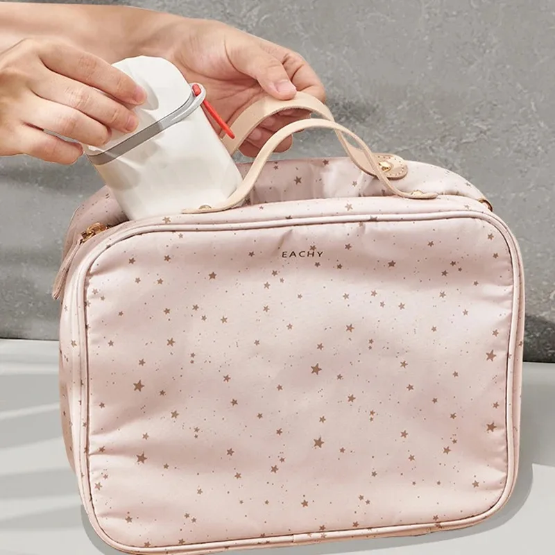 Color: light yellow - 1-2Pcs Portable Travel Soap Dish Bathroom Items Soap Box With Lid For Traveling Container Products Household Merchandises Home
