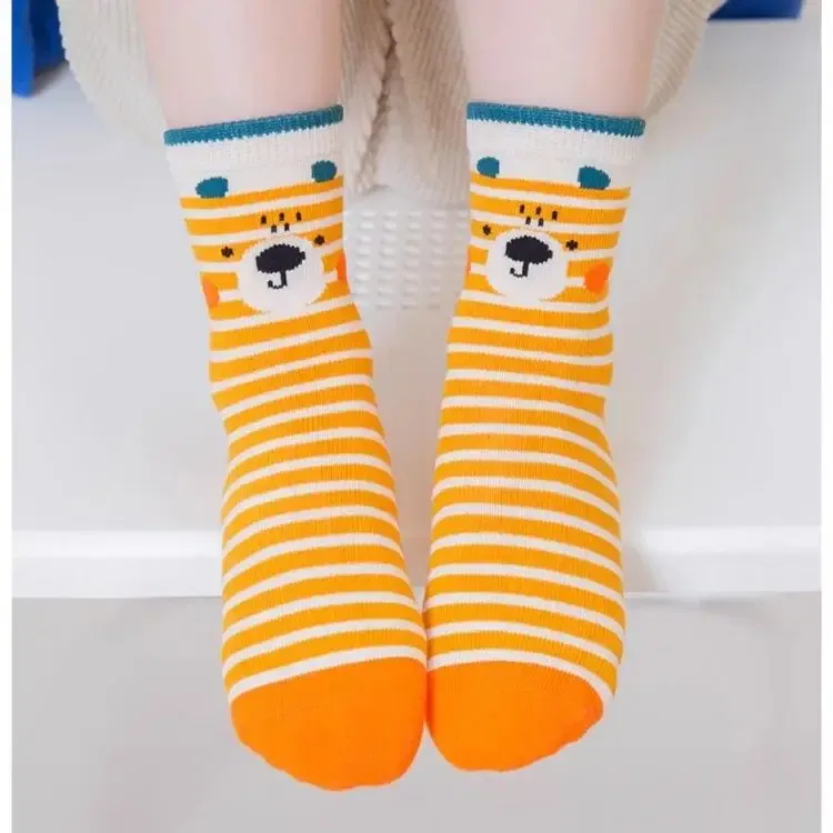 Color: Beige, Size: 10-12T - 5 Pairs Children's Socks Boys Autumn Cotton Socks Baby Child 1-14T Kids Mid-calf Bear Sock