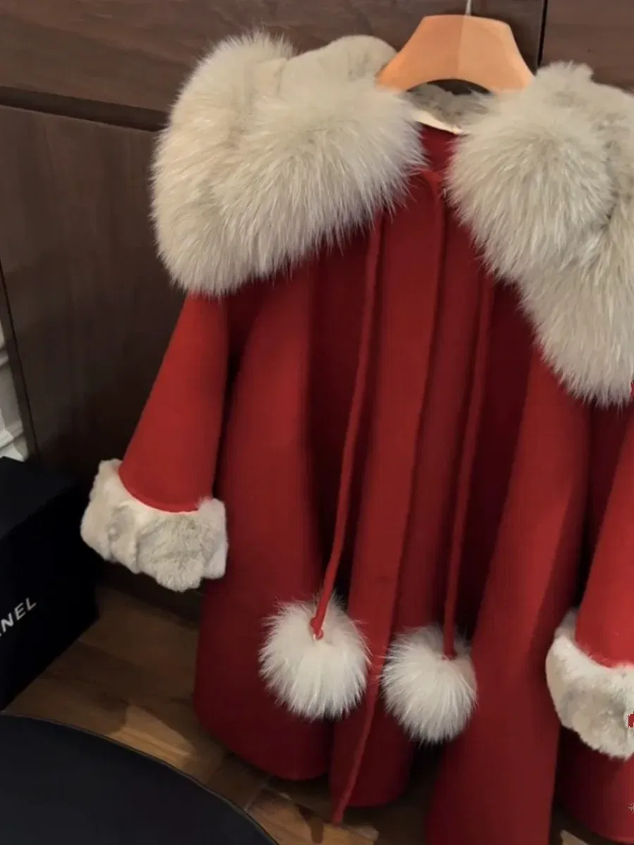 Color: Red, Kid Size: 4T - autumn winter red Big fur collar baby girls wool long coats child Christmas Thick velvet outwear kids New Warm jacket overcoat