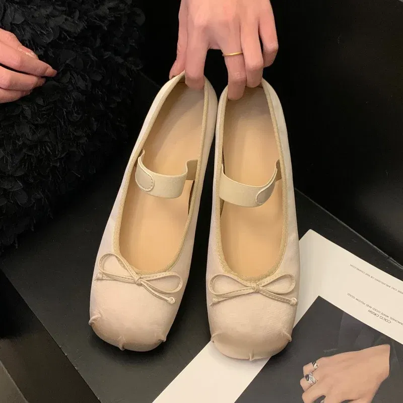 Color: Beige, Shoe Size: 35 - 2023Luxury Satin Silk Ballet Shoes Woman Classic Square Toe Bowtie Elastic Band Ballerina Flats Ladies Soft Loafers