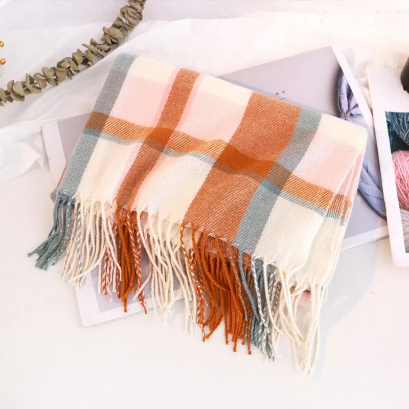 New arrival fashion temperament high quality knit comfortable warm long scarf women tassel outdoor sweet elegant plaid scarf