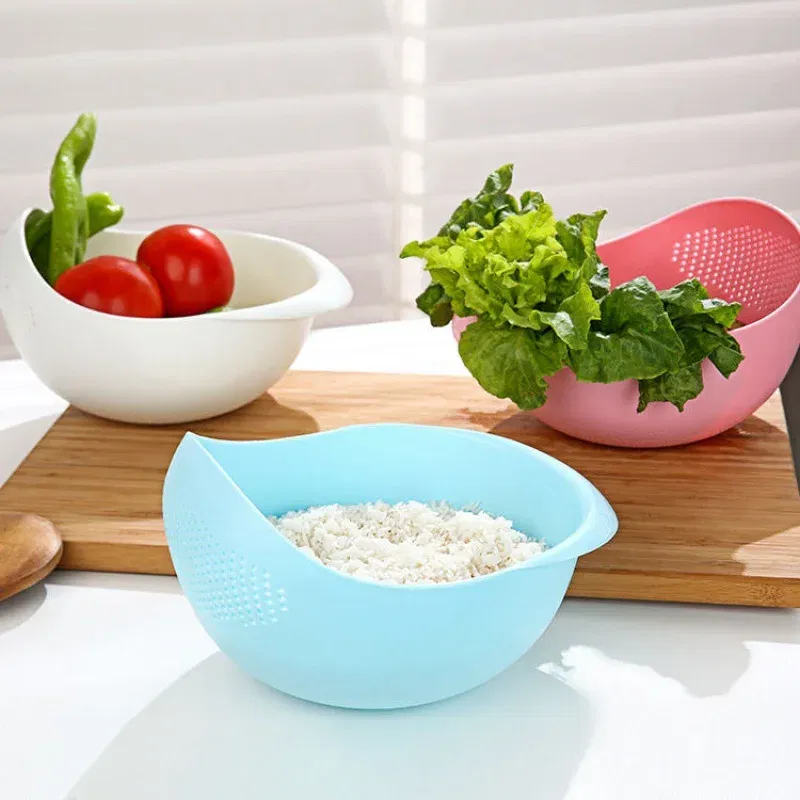 Color: Red - Rice Sieve Plastic Colander Kitchen Drain Basket with Handles Rice Bowl Strainer Strainer Basket Sink Drain Kitchen Tools