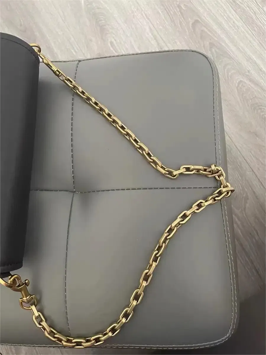 Color: WHITE, Ships From: CHINA - Luxury Design Saddle bag Luxury Shoulder Straps replaces Cross-arm Shoulder Copper Color Lightweight Chain