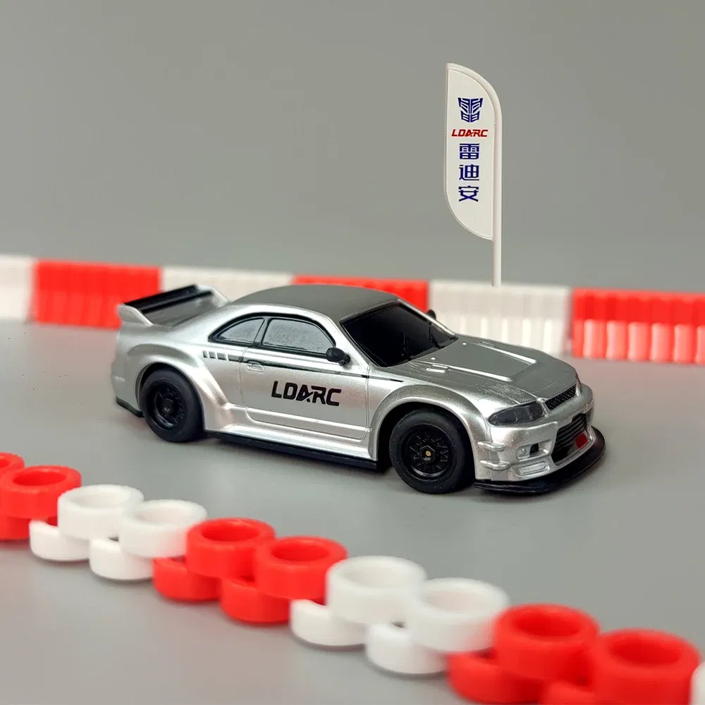 Color: green - LDARC R02 Mini Rc Sports 1/64 Simulated Electric Remote Control Model Car Tabletop RTR 2.4G Adults Children'S Toys Gift