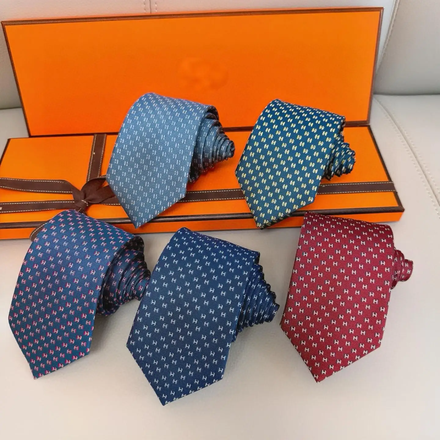 Color: WHITE - Exclusive Silk Blended Tie, Charcoal Grey Herringbone Pattern, Handmade, High-end and Elegant, Highlighting Masculine Charm