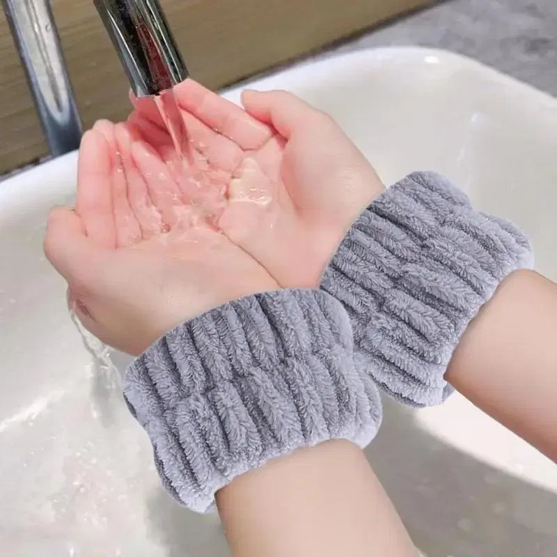 Color: Pink, Ships From: CZECH REPUBLIC - 2pc Wrist Washing Belt Soft Microfiber Towel Wristbands For Washing Face Water Absorption Washing Prevent Wetness Wrist Washband