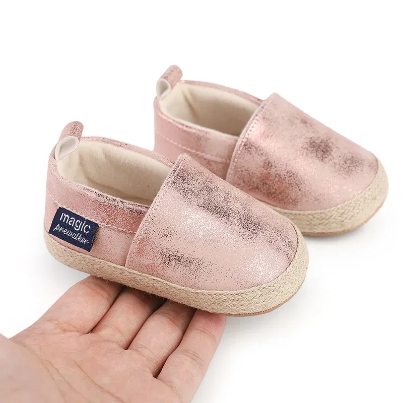 Color: WHITE, Shoe Size: 0 - Baby Boys Girls First Walkers Children Fashion Cute Soft Bottom Non-Slip Toddler Shoes Retro Soild Color Casual Shoes 0-18M
