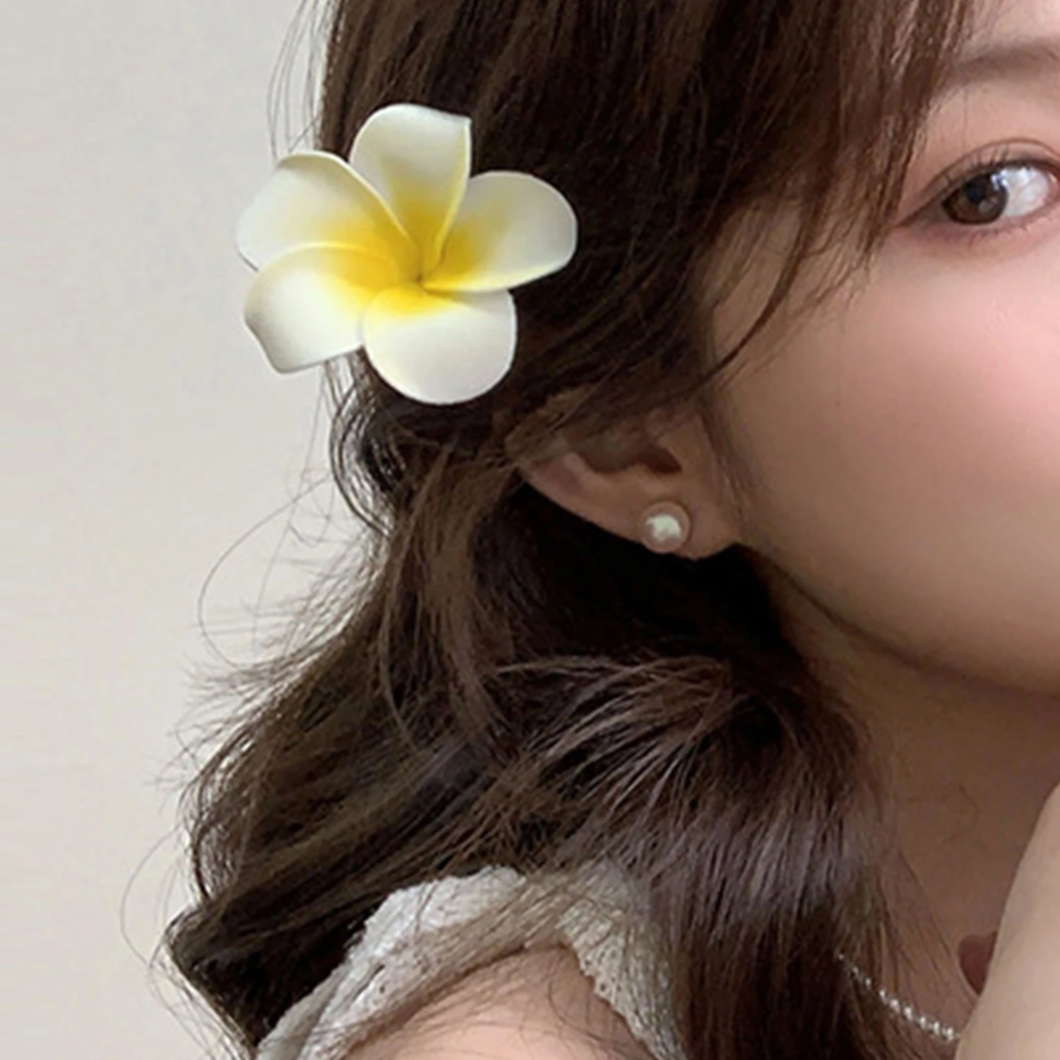 Color: Red - 5.5/7/8/9cm Plumeria Flower Hair Clips For Girls Women Hairpins Egg Flower Barrette Hawaiian Wedding Artificial Headwear