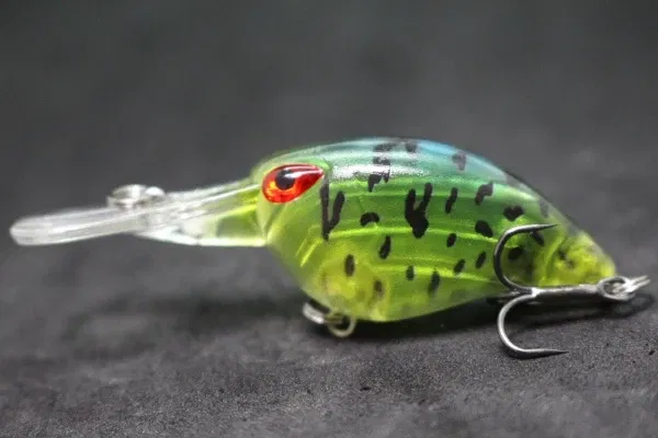 Color: Green Camouflage - wLure Crankbait Wobble Fishing Lure 6cm 5g Deep Diving Tight Action Fresh Water Hard Bait Floating 8# Hooks Insect Bait C770