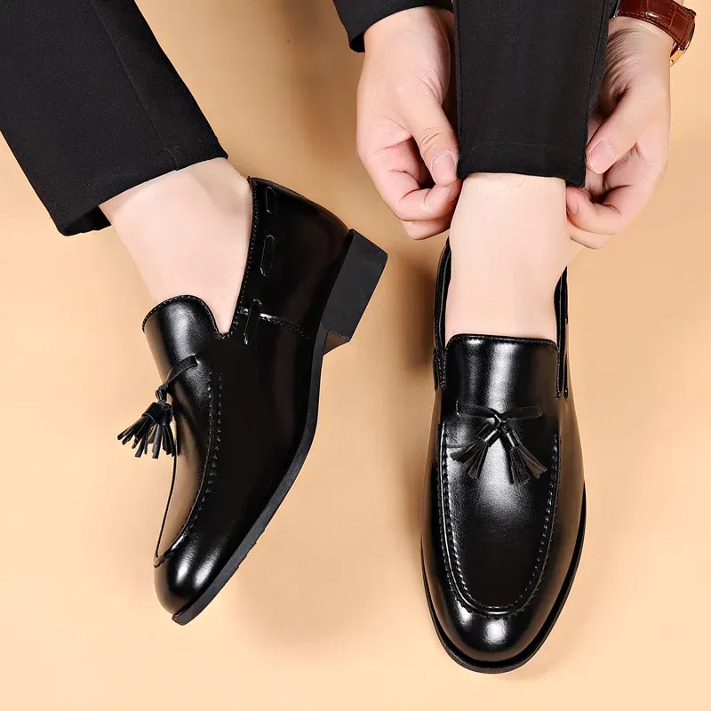 Color: Beige, Shoe Size: 46 - Mens Dress Shoes Designer 2024 New Business Shoes Slip on Men Leather Shoes Pointed Toe Business Casual Man Zapatos Para Hombres