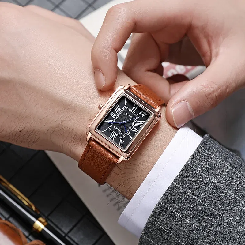 Color: WHITE - Fashion Men's Quartz Wristwatch Leather Strap Watch