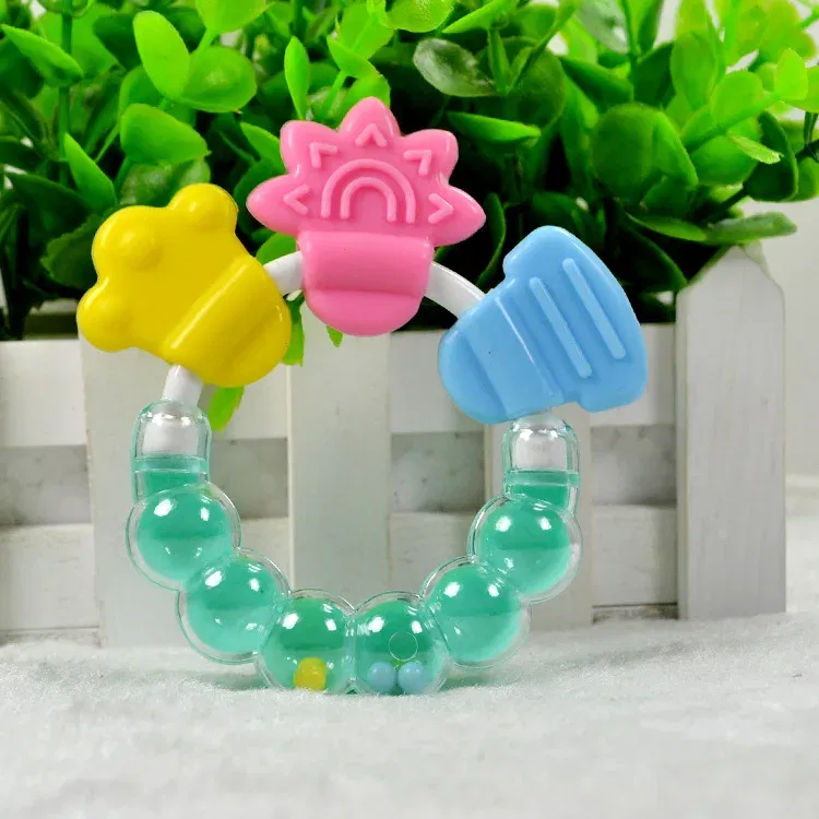 Color: Light green - Baby Teether Necklace Silicone Teethers with Rattle Toys Teething Baby Bpa Free Baby Care Acessorios 2017 Safe Soft Christmas