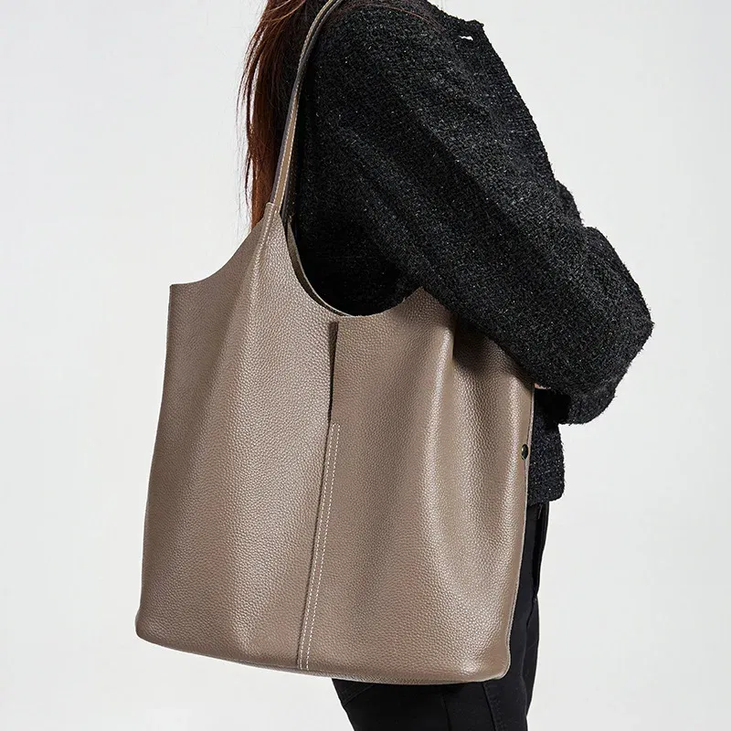 Women's Handbag Made of Top Layer Cowhide, 2025 New Tote Bag with Large Capacity Ladies' Versatile Single Shoulder Bucket Bag