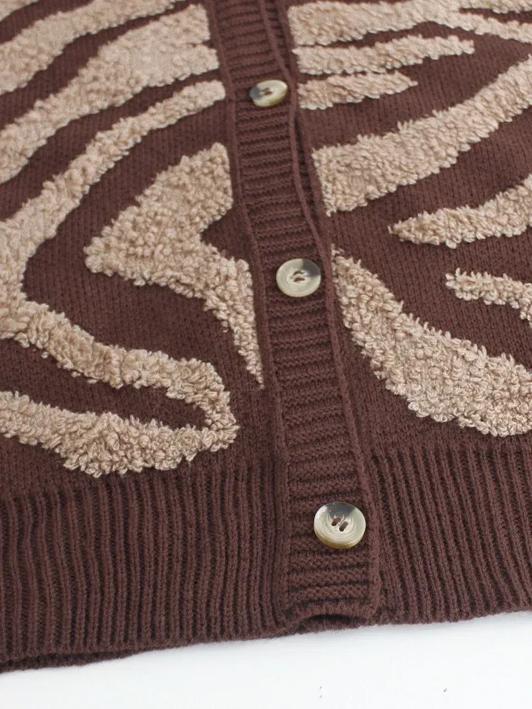 2024 Zebra Stripes Long Sleeved Knitted Cardigan Women Autumn Winter Thick acquard Sweater Contrasting Color Soft Warm Jackets