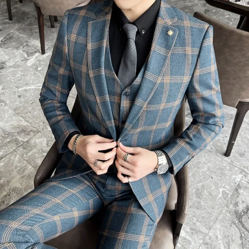 Color: black, Size: 4XL - High-quality British men's fashionable and stylish checkered casual suit set for autumn, a casual and fitted suit set of three