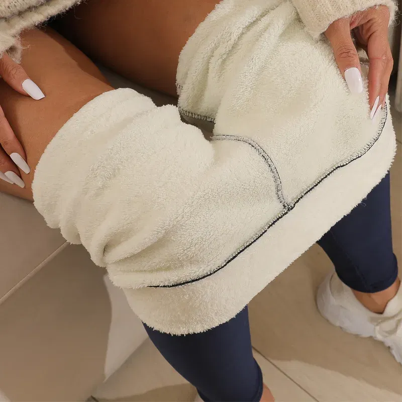 Color: Brown, Size: M - Thermal Leggings Women Winter Warm High Waist Simplicity Warm Pants Fashion Black Elasticity Autumn Velvet Comfortable Leggins