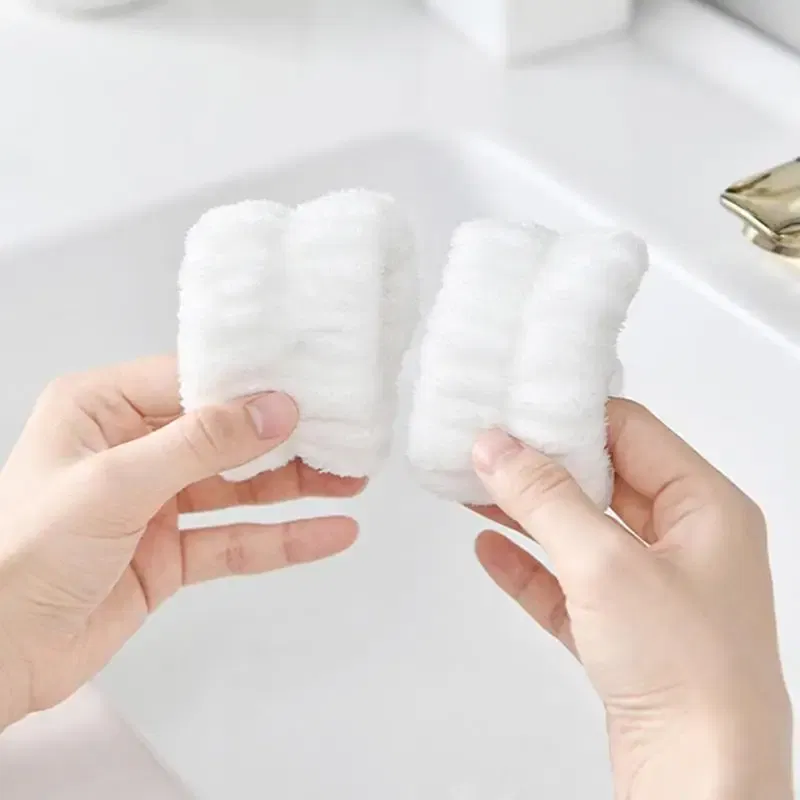 Color: WHITE, Ships From: ITALY - 2pc Wrist Washing Belt Soft Microfiber Towel Wristbands For Washing Face Water Absorption Washing Prevent Wetness Wrist Washband
