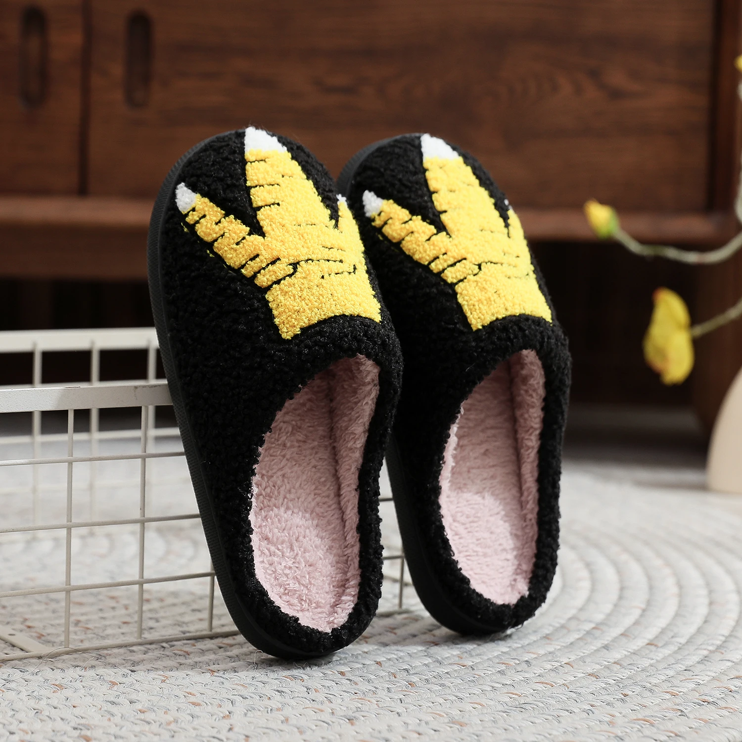 Color: black, Shoe Size: 42 - Winter stuffed Shoes Funny Chicken Claw stuffed Shoes Thick stuffed Thick Bottom Lightweight Fur Slippers