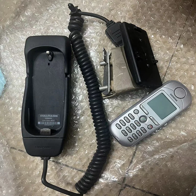 Color Name: Brown - for VW Bora, Golf 4, R32 original car phone holder, phone holder