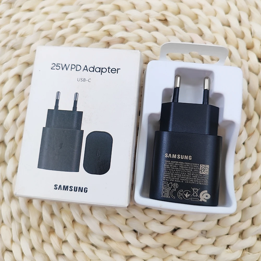 Plug Type: EU - Samsung W25 Flip 5G 25W Super Fast Charger PD Usb Type C Adapter Cargador For SAMSUNG Galaxy S25 S24 Ultra Plus S23 FE A05S M54