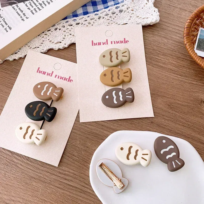 Color: WHITE - 3pcs Cute Cartoon Small Fish Hairpins Children Korean Style Sweet Y2k Girls Colorful Mini Hair Clips Hair Accessories Wholesale