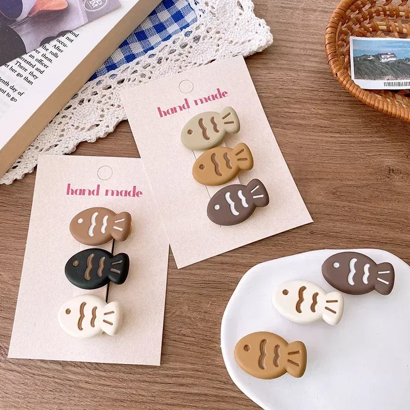 Color: WHITE - 3pcs Cute Cartoon Small Fish Hairpins Children Korean Style Sweet Y2k Girls Colorful Mini Hair Clips Hair Accessories Wholesale