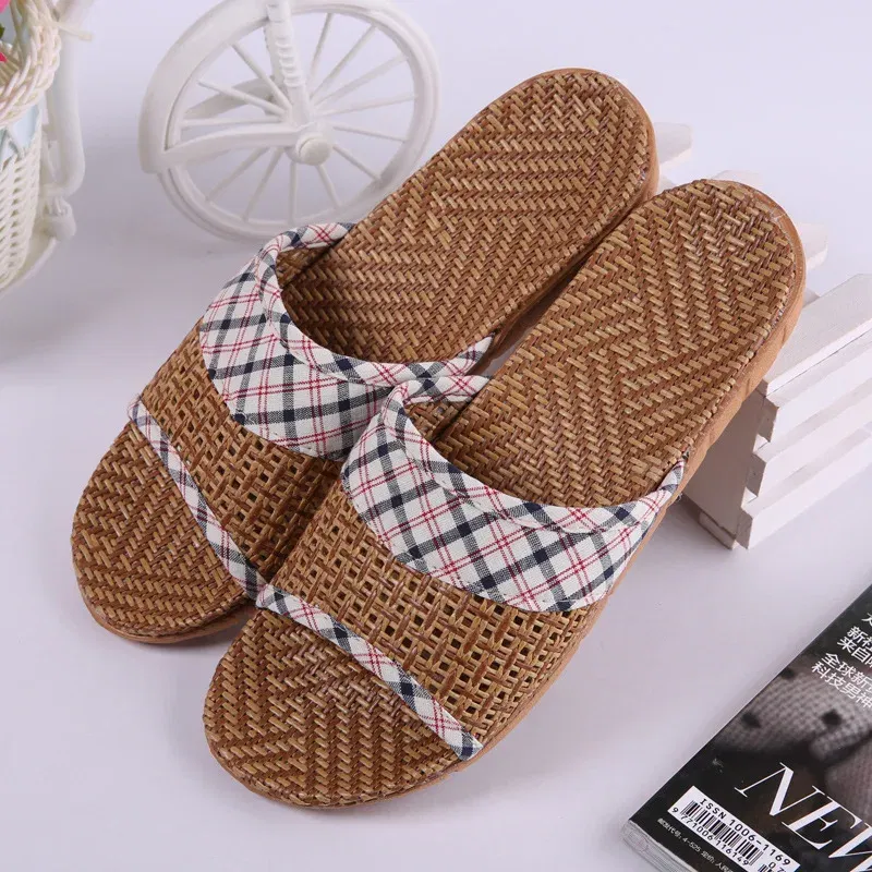 Color: Chocolate, Shoe Size: 43 - Mntrerm Summer Natural Bamboo Rattan Cane Grass Weaving Slippers Shoes Vine Grass Men Casual Slippers Non-slip Couples Slippers