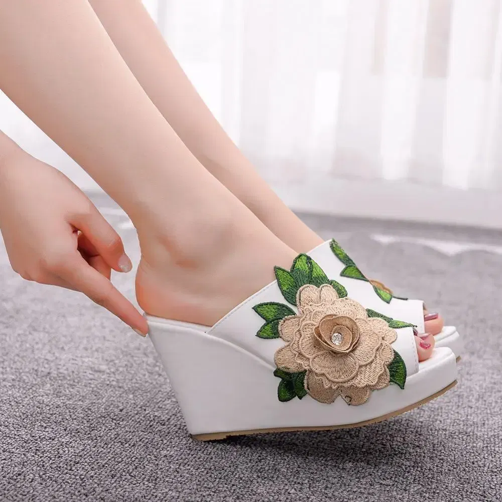 Color: Beige, Shoe Size: 35 - Crystal Queen Black White Peep Toe Platform Wedges High Heels Slippers Beach Sandals Women Lace Flower