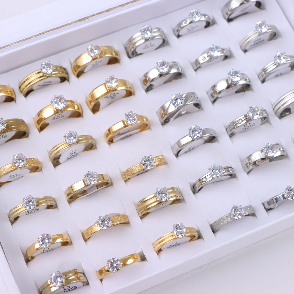 Main Stone Color: Green, Metal Color: Antique Bronze Plated, Ring Size: 17 - 10/20/30/50Pcs/Lot Fashion Elegant Inlaid Stainless Steel Ring With Rhinestone High-end Women's Proposal Engagement Jewelry Gift