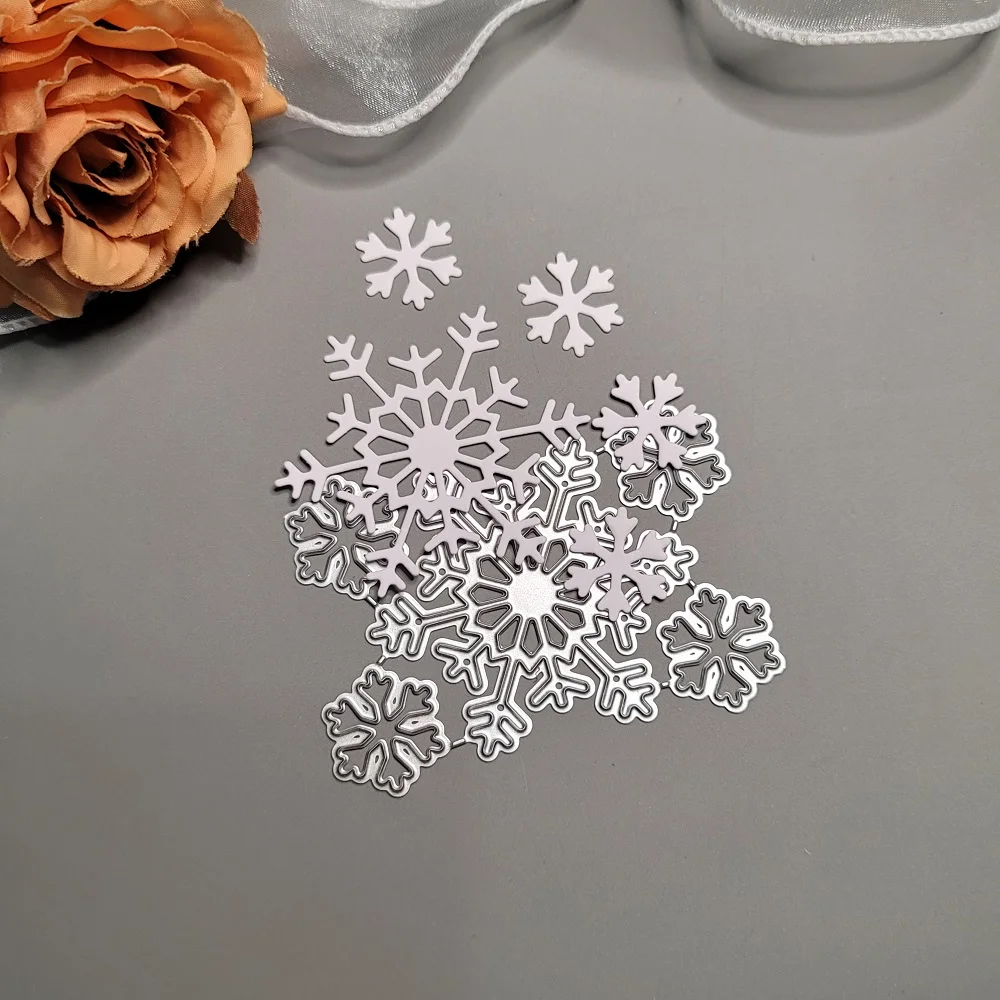 Snowflakes Metal Cutting Dies Scrapbook Embossing Snowflake Die Cuts Album DIY Craft Cutting Die Snowflakes Dies